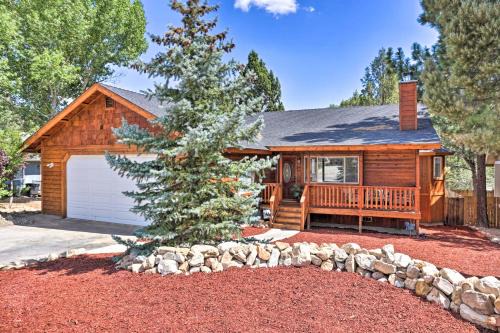 Big Bear Casa | Pet-Friendly Big Bear Cabin about 6 Mi to Ski Resorts!