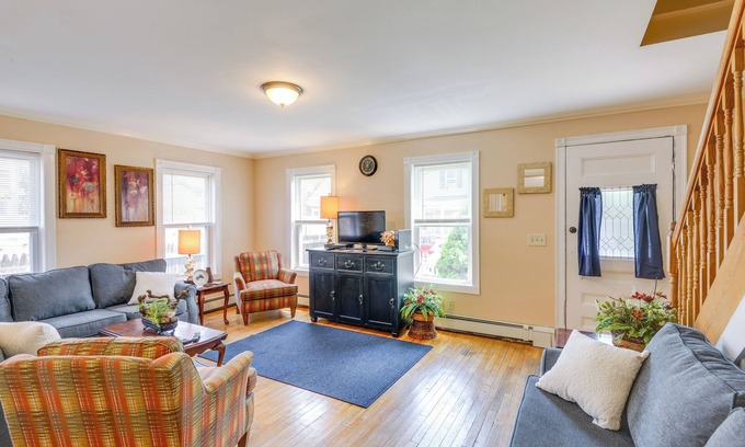Claremont Casa | Pet-Friendly Claremont Vacation Rental!