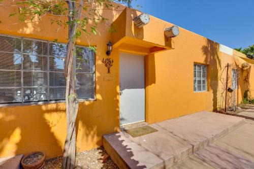 Encanto Apartamento | Pet-Friendly Condo Less Than 1 Mi to Phoenix College!