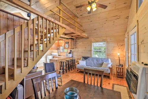 Ellsworth Casa | Pet-Friendly Ellsworth Cottage on Branch Lake