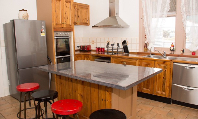 Kimba Casa | pet friendly Family accommodation min 2 nights