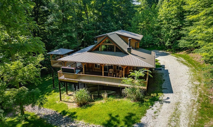 Unionville Cabina | Escápese al hermoso sur de Indiana en Lemon Ridge Lodge en el lago Lemon