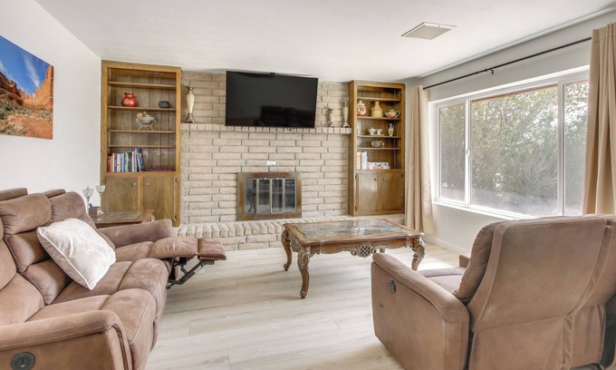 Ridgecrest Casa | Pet-Friendly Ridgecrest Home Near OHV Trails!