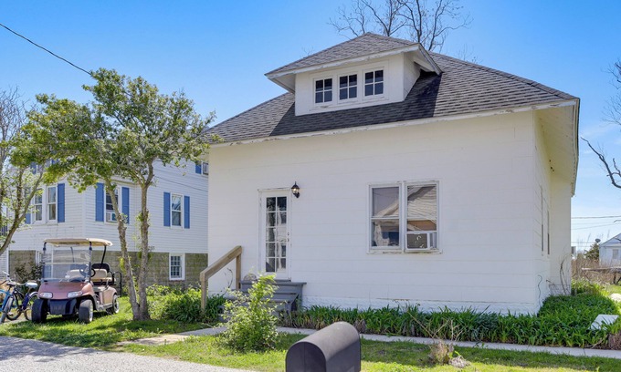 Ewell Cabaña | Pet-Friendly Smith Island Cottage w/ Golf Cart!