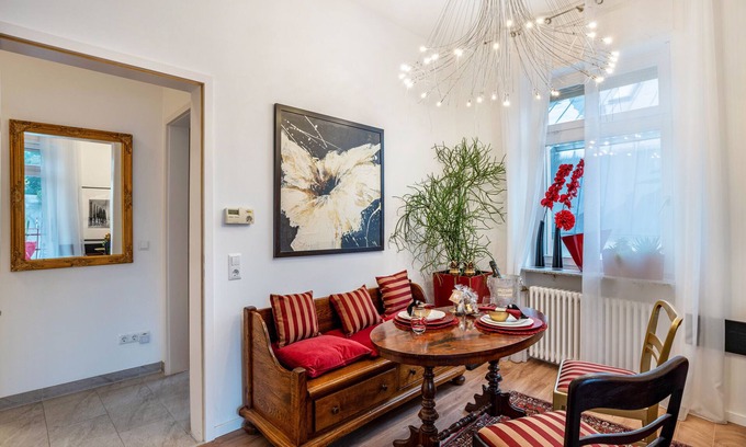 Badenscheuern Apartamento | Sommerhauptstadt Europas" con balcón y Wi-Fi que admite mascotas