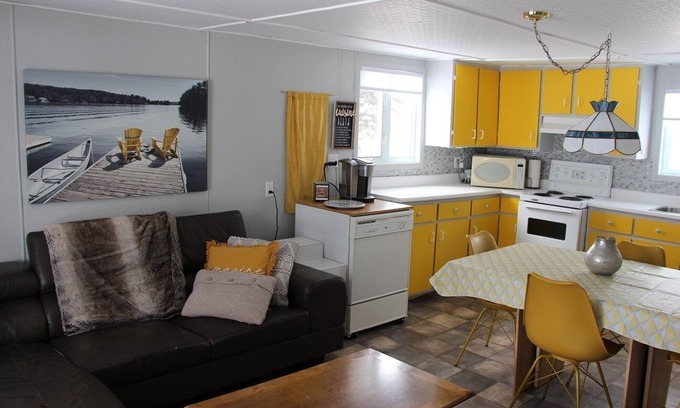 Adstock Chalet De Esquí | Petit chalet du lac du huit