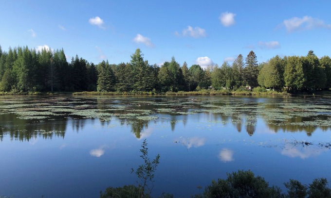 Val Morin Apartamento | Petit Train du Nord - KM 39 - Cedar Creek GetAway