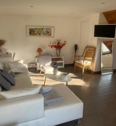 Bulgneville Apartamento | Petite maison indépendante