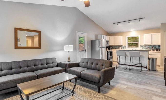 Royal Pines Casa | Pets Welcome at this Hot Tub Three Bedroom