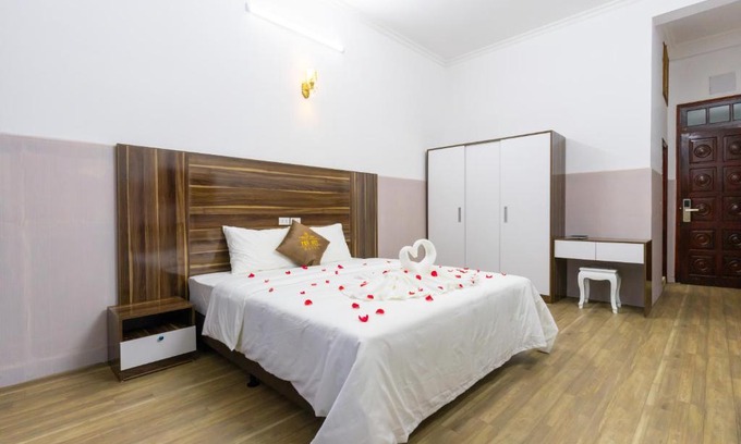 Lang Son Cama Y Desayuno | PHÚ QUÝ HOTEL near ĐÔNG KINH MARKET
