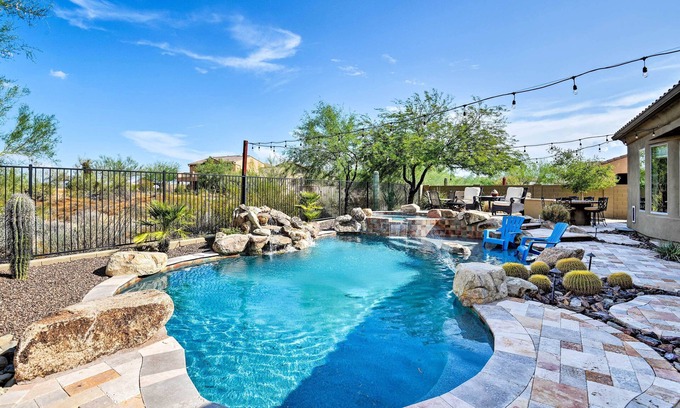Sonoran Foothills Casa | NUEVO-Phoenix Resort Home w / Private Pool & Casita!