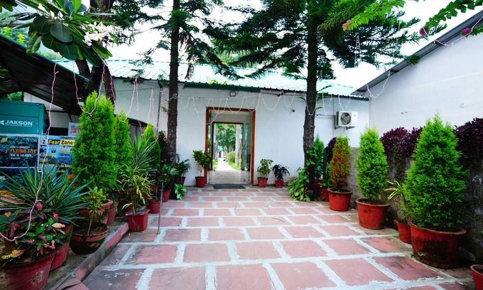 Paliyal Gaon Hotel | Phool Chatti Resort