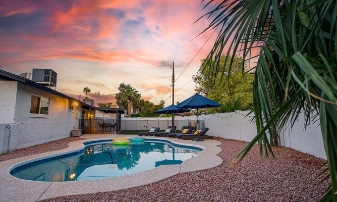 Park Scottsdale One Casa | Piña Bonita – 3BR Tropical Retreat w/ Amazing Pool