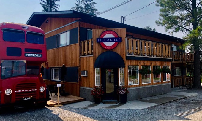 East Kootenay Hotel | Piccadilly Motel