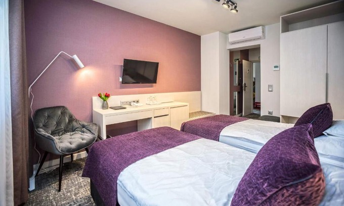 Zalaegerszeg Cama Y Desayuno | Piccolo Panzió Vendéglő Vinoteca