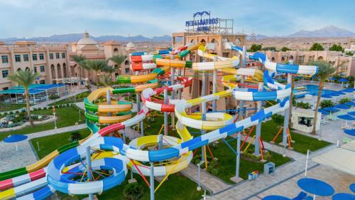Village Road Complejo | Pickalbatros Aqua Park Resort - Hurghada