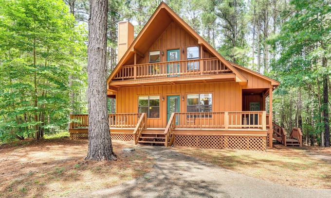 Iuka Cabina | Pickwick Lake Cabin w/ Private Marina Access