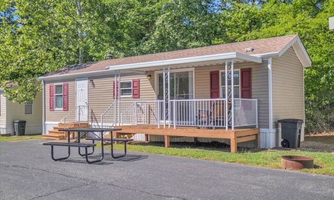 Gatlinburg - Pigeon Forge Alquiler De RV | Pigeon Forge's 2BR Cottage