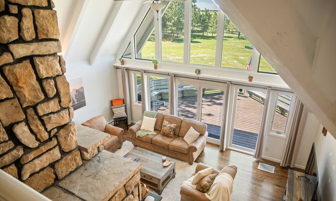 Larkspur Casa | Pikes Peak Views Sleeps 15 Hot Tub Wood Fireplace 5 Acre Retreat
