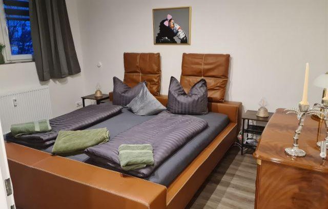 Madfeld Apartamento | Pilgrims "Rosalie" große Fewo mit 3 Schlafzimmern, 1Bad, 2 WC, Balkon, fast Internet