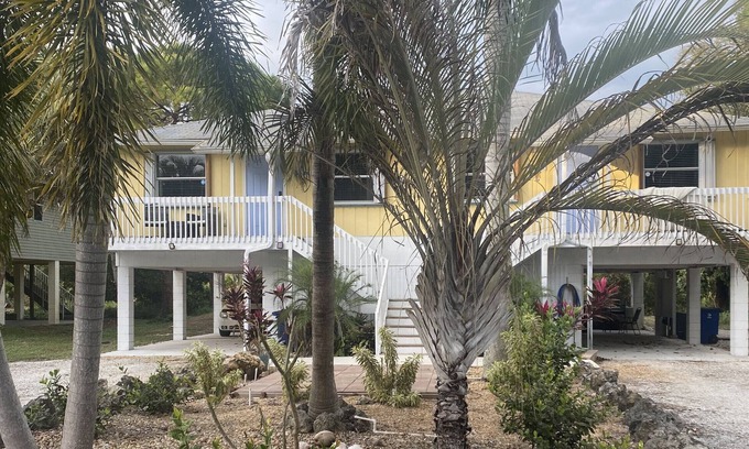 Pine Island Center Apartamento | Pine Island Breeze / Bokeelia 2 recámaras 1 baño.
