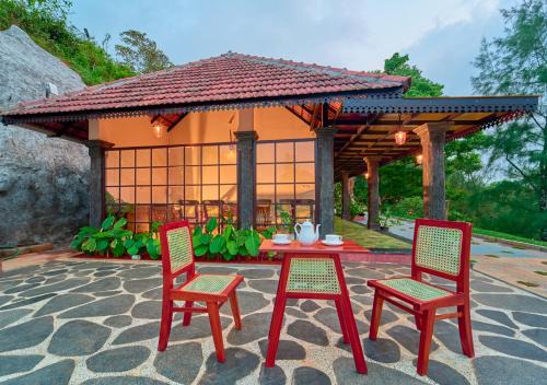 Mannarkkad Complejo | Pine Malhar Pool Stay by VOYE HOMES