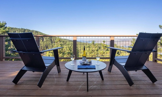 Point Reyes Station Casa | En lo alto de Ridgeline con vistas panorámicas de la montaña y del agua