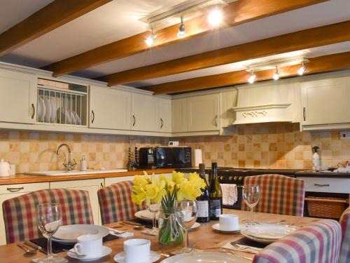 Hessenford Casa | Pineview Cottage