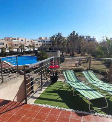 San Jorge Apartamento | Piso de lujo - descansar y trabajar en Golf Panoramica para 4 pers - internet fibra GRATIS