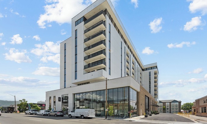 Rio Grande Apartamento | Placemakr Salt Lake City