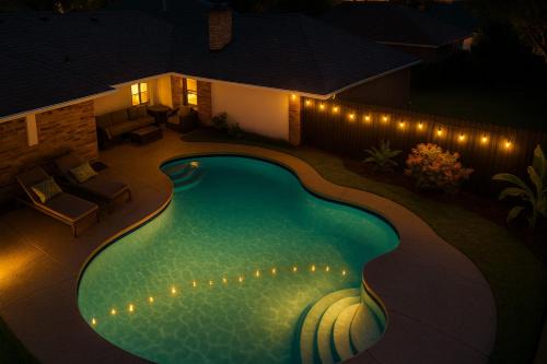 Plano Casa | Plano Hideaway Relax, Swim and Play Together