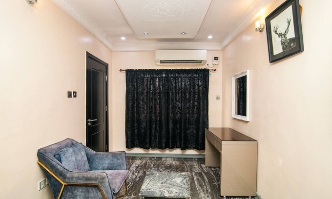 Ikoyi Hotel | Platinum Inn Gee Hotel Ikoyi