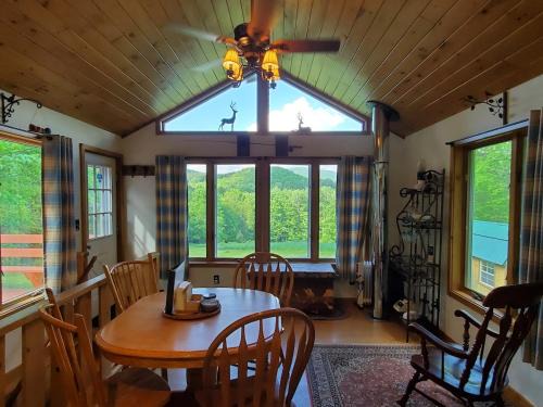 Roxbury Casa | Pleasant Brook Cottage