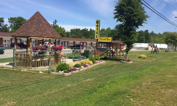 Collingwood Hotel | Pleasant Manor Motel