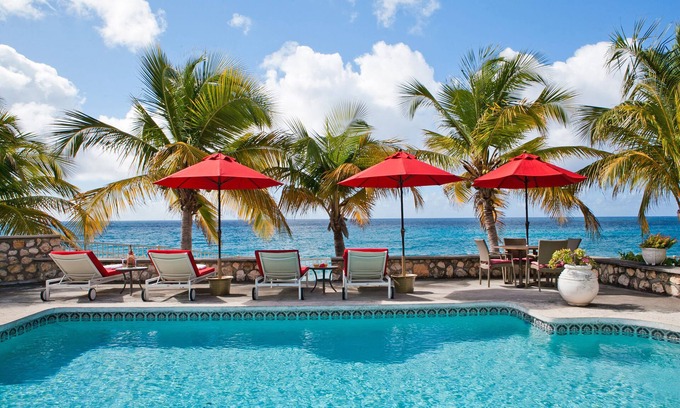 Plum Bay Villa | Piscina climatizada frente al mar, playa y arenas blancas, caminata corta al hotel La Samanna, wifi gratis