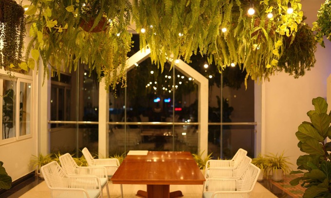 Pleiku Casa | Pleiku & Em Hotel by Gia Lai Tourist