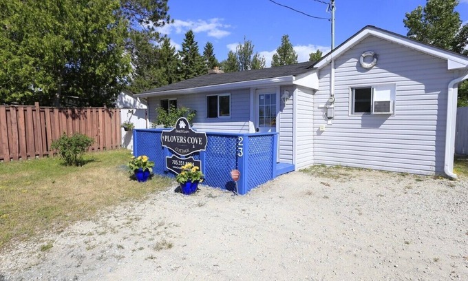 Wasaga Beach Cabaña | Plovers Cove Cottage - Playa Wasaga
