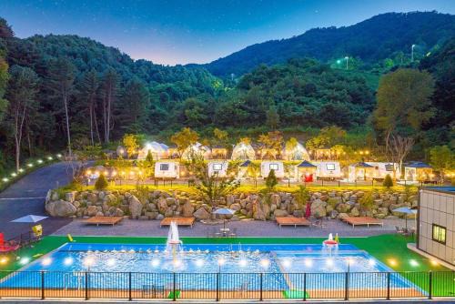 Pocheon Otro | Pocheon Story Forest Caravan Glamping