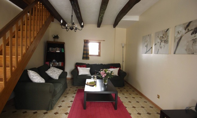 Les Champs-Geraux Cabaña | Gîte-Familiar-Baño privado con bañera-Terraza-Gîte Poire