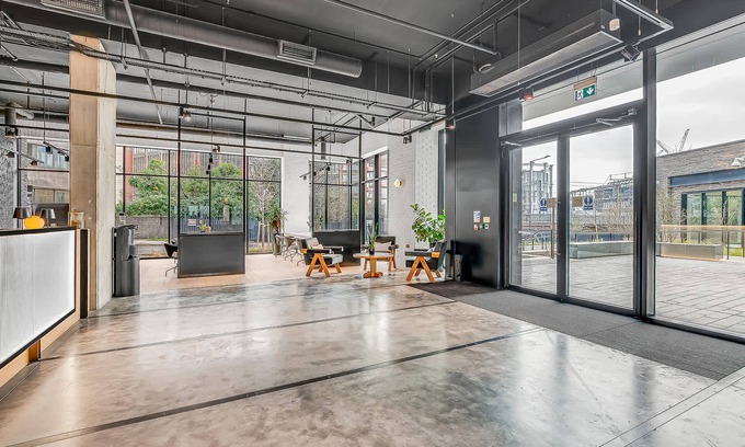 St. Pancras and Somers Town Apartamento | Polished 3-bedroom Condo