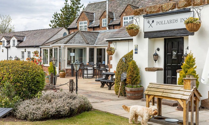 Willaston Hotel | Pollards Inn