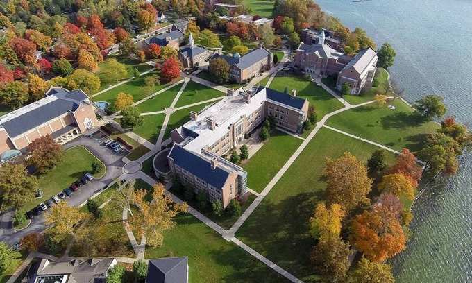 Culver Casa | Polo and Pear Guesthouse