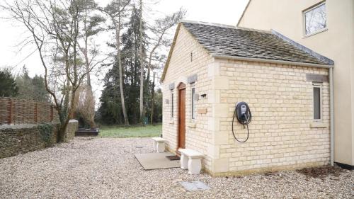 Cirencester Casa | Polo Lodge - Coates, Cirencester