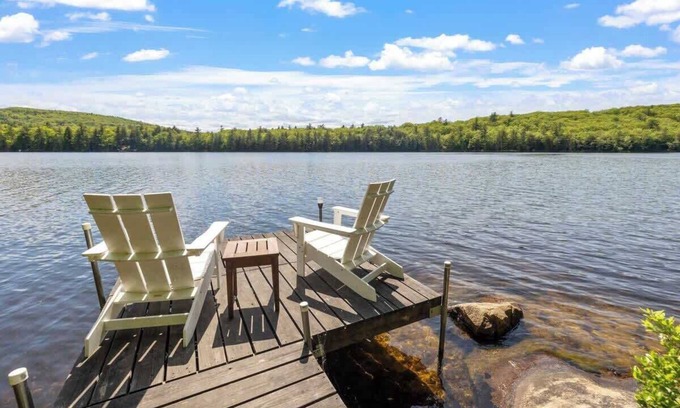 Union Casa | Pond Retreat: Beach, Kayak, Canoe, Deck, Firepit,