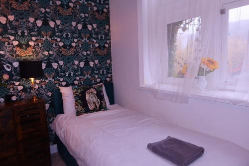 Cwm Frwd Oer Apartamento | Pontypool Haven Retreat - 3Bedroom Flat