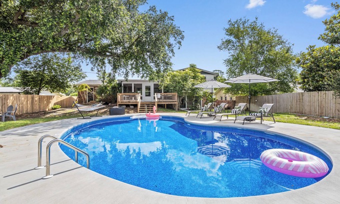 Mississippi City Casa | POOL! Close to the Beach and Downtown! BBQ! Game Room!