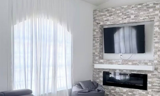 Lehigh Acres Casa | Pool house 4 bedroom 2 bath, Playground, ping pong table, foosball table & more.
