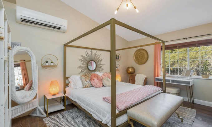 Gilbert Casa | POOL OASIS! Super Reviews! EV Charger/1BR King/Wash/Dryer/Kitchenette/Sleeps 4