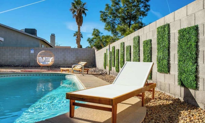 Highland Hills Casa | Pool Paradise - 4BR Stunner w Peaceful Backyard