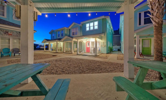 Cinnamon Shore Casa | Pool, Patio, Blocks to the Beach | Golf Cart Zone | Daiquiri Daze by AvantStay